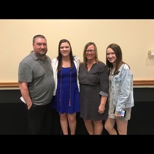 Meet your Posher, Carla